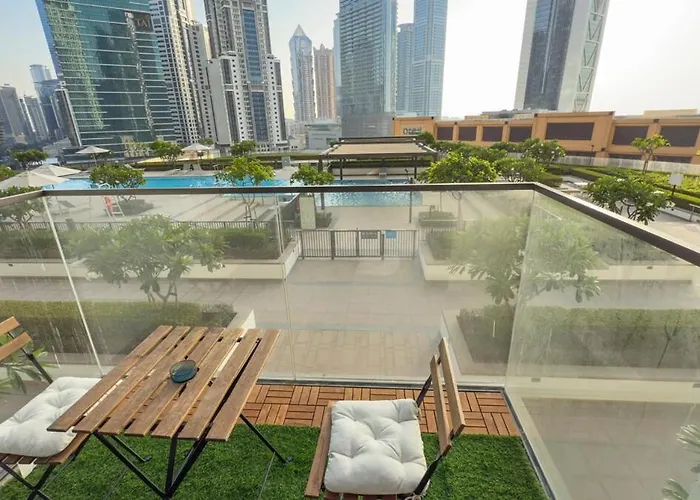 Tick - Burj Crown Luxury 2Br W Balcony & Pool View